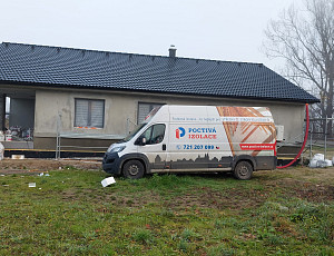 Zateplení stropu novostavby se sedlovou střechou